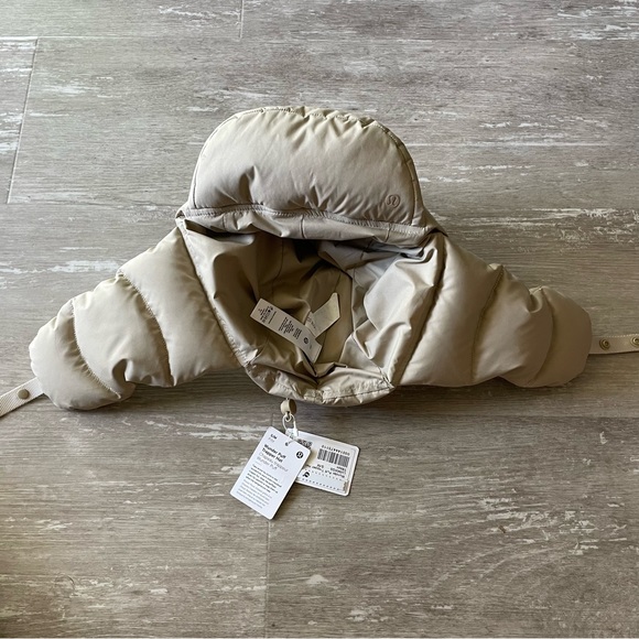 Size S/M NWT Lululemon Wunder Puff Trapper Hat - Trench - Picture 5 of 7